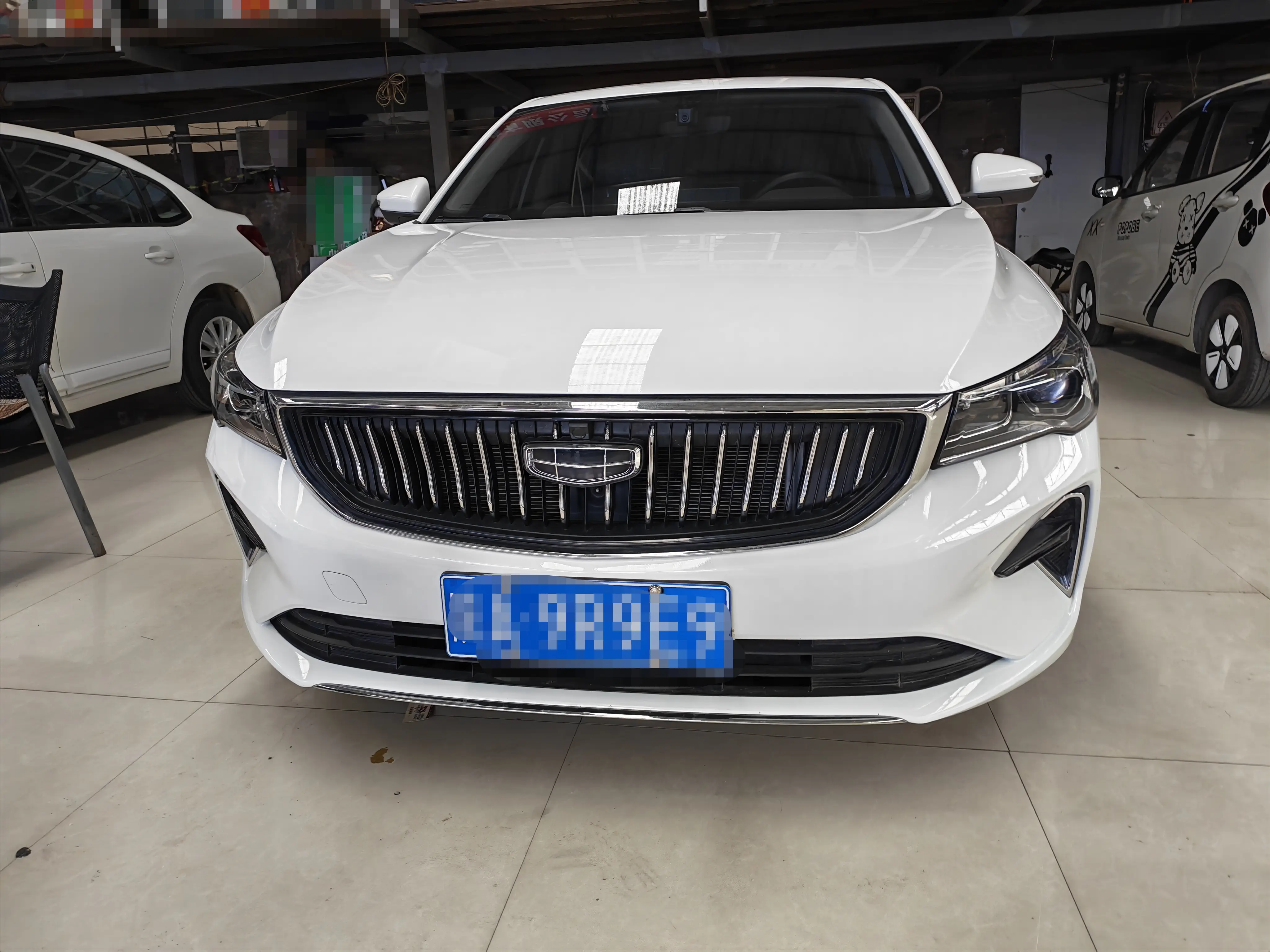 Geely Emgrand  из Китая