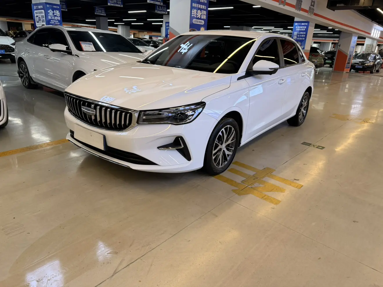 Geely Emgrand  из Китая