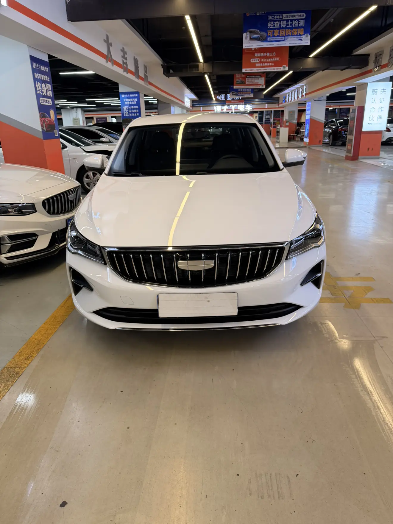 Geely Emgrand  из Китая