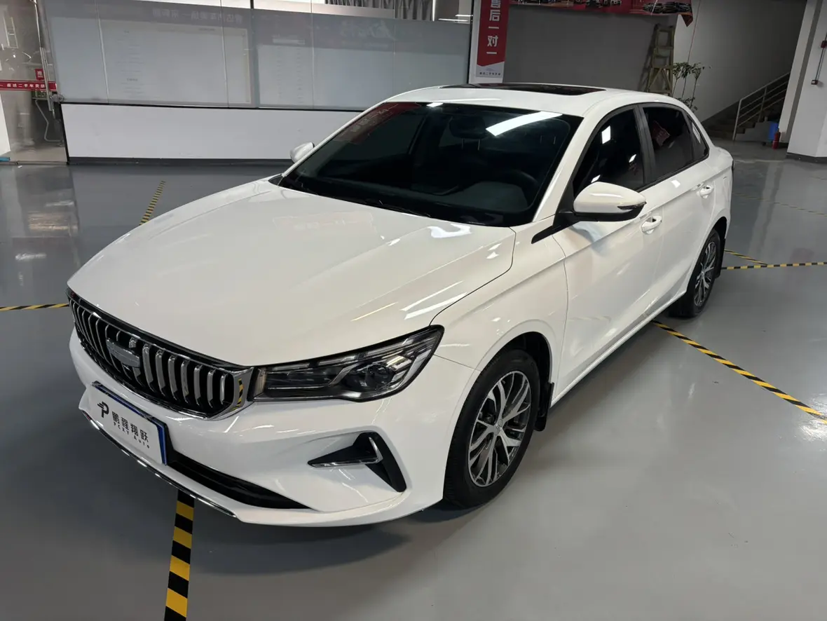 Geely Emgrand  из Китая