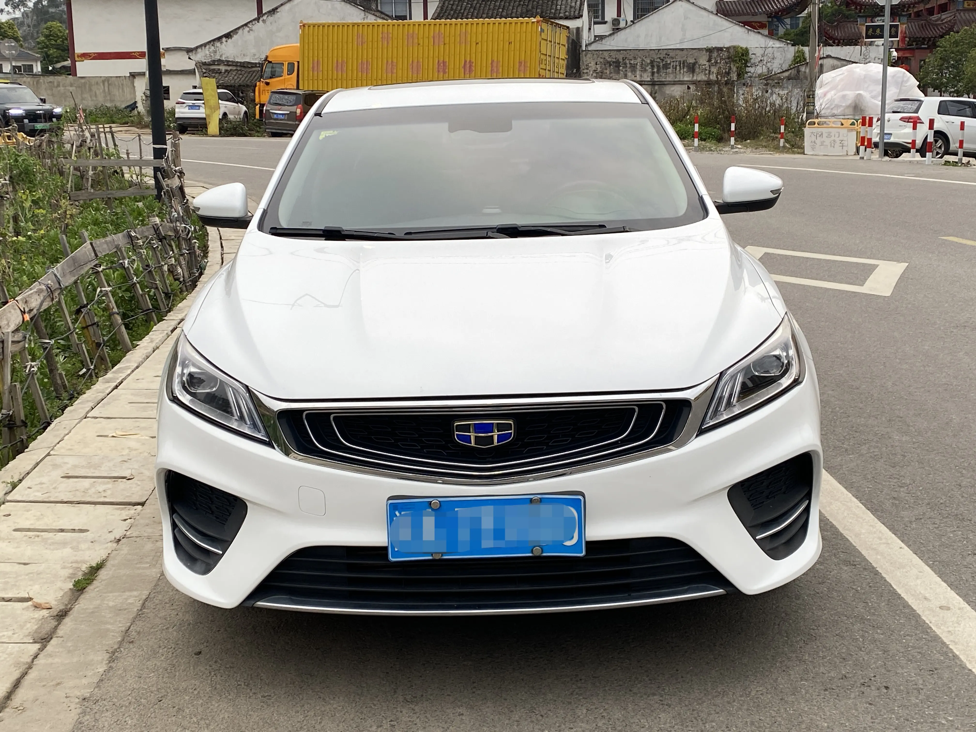 Geely Binrui  из Китая
