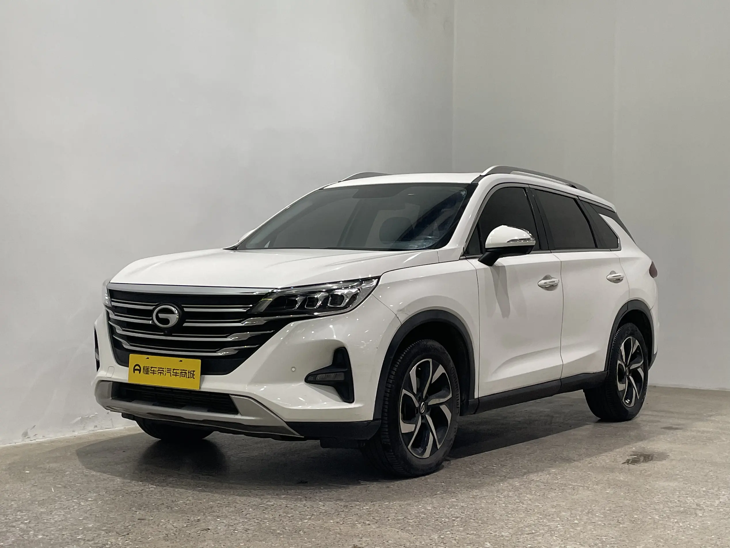 GAC Trumpchi GS5  из Китая