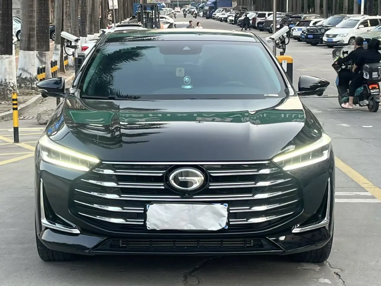 GAC Trumpchi GA8  из Китая