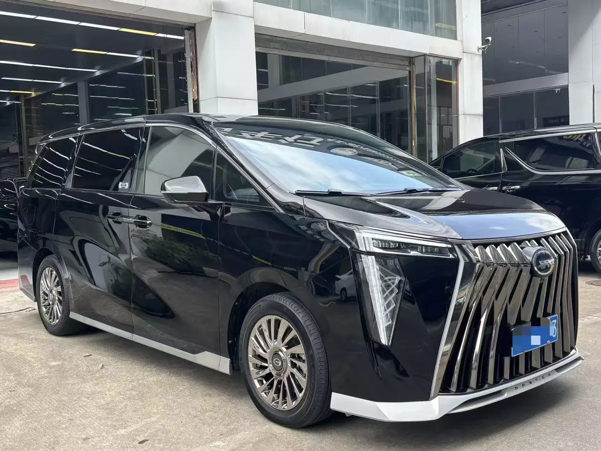 GAC Trumpchi M8  из Китая