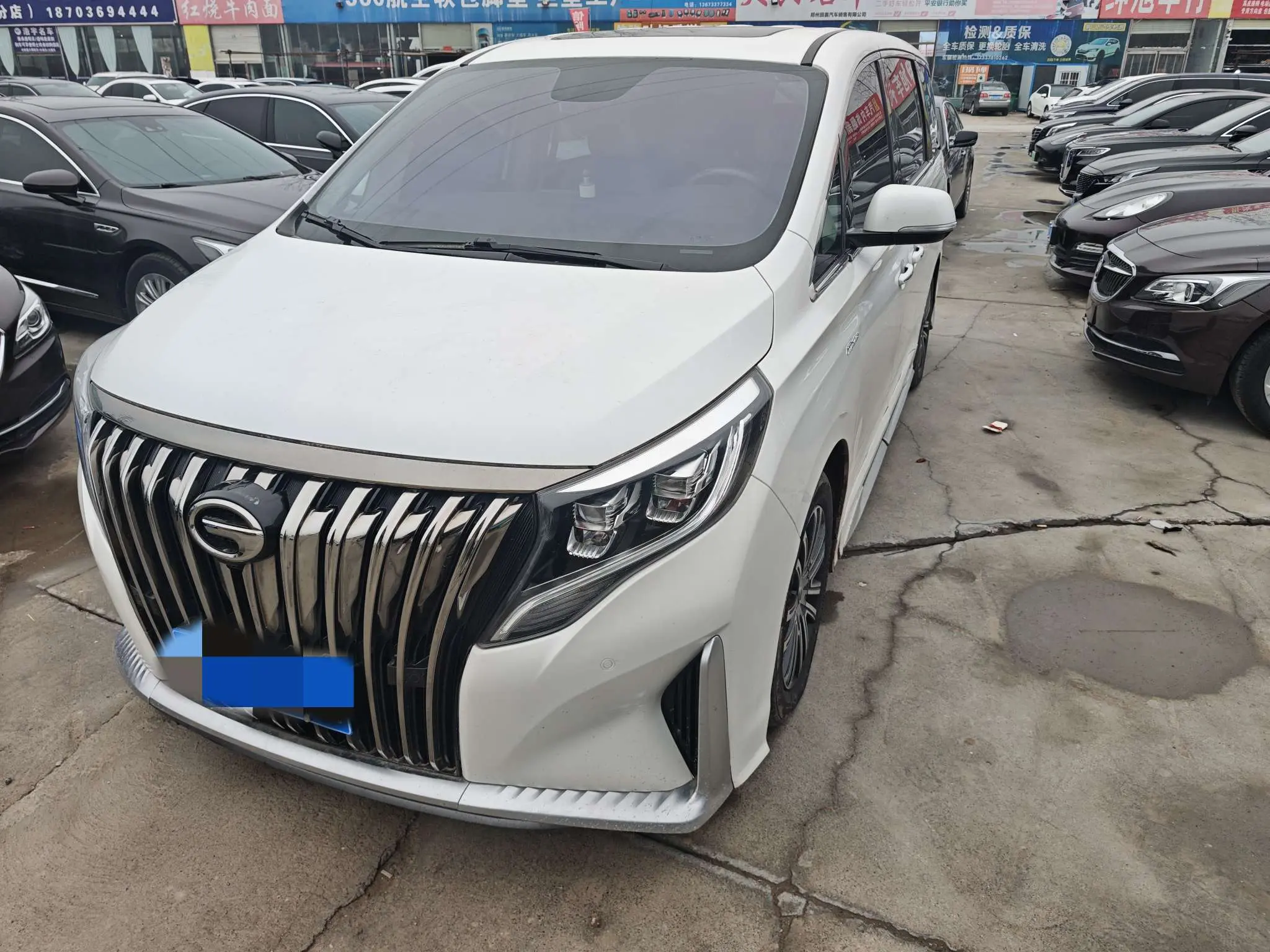 GAC Trumpchi M8  из Китая