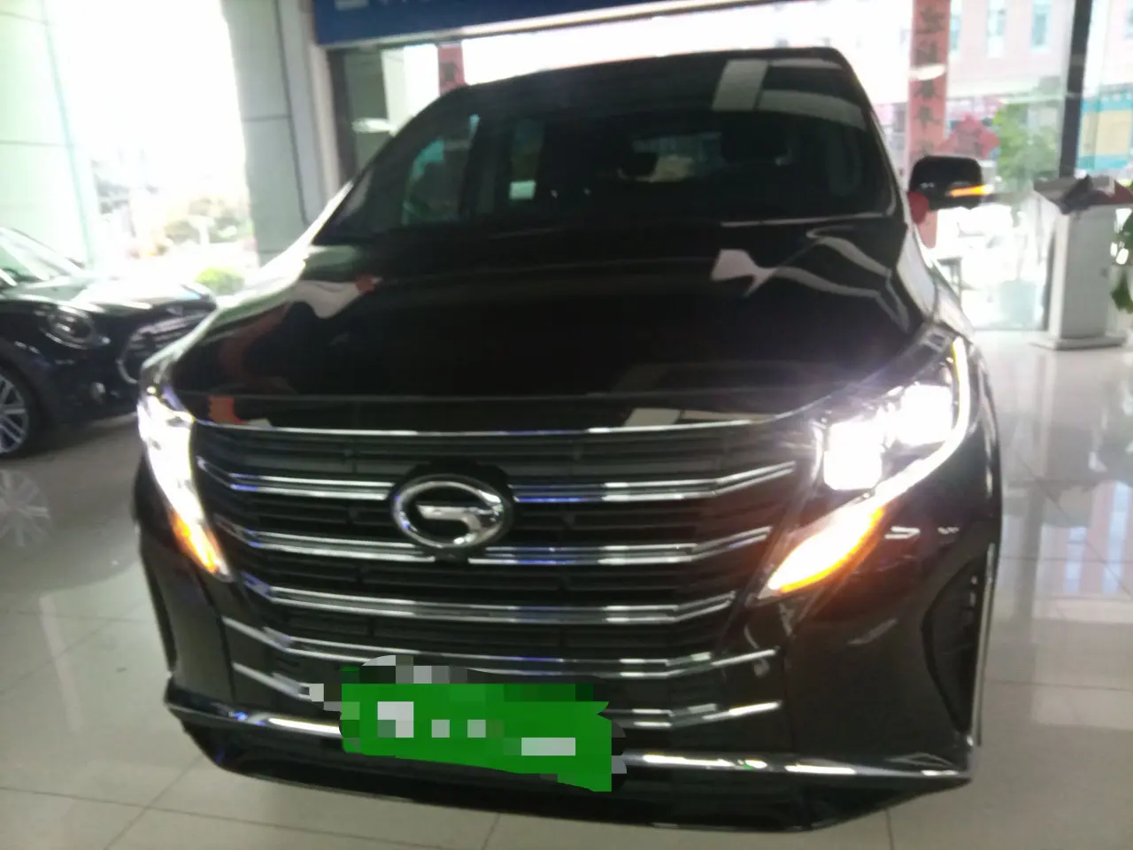 GAC Trumpchi M8  из Китая