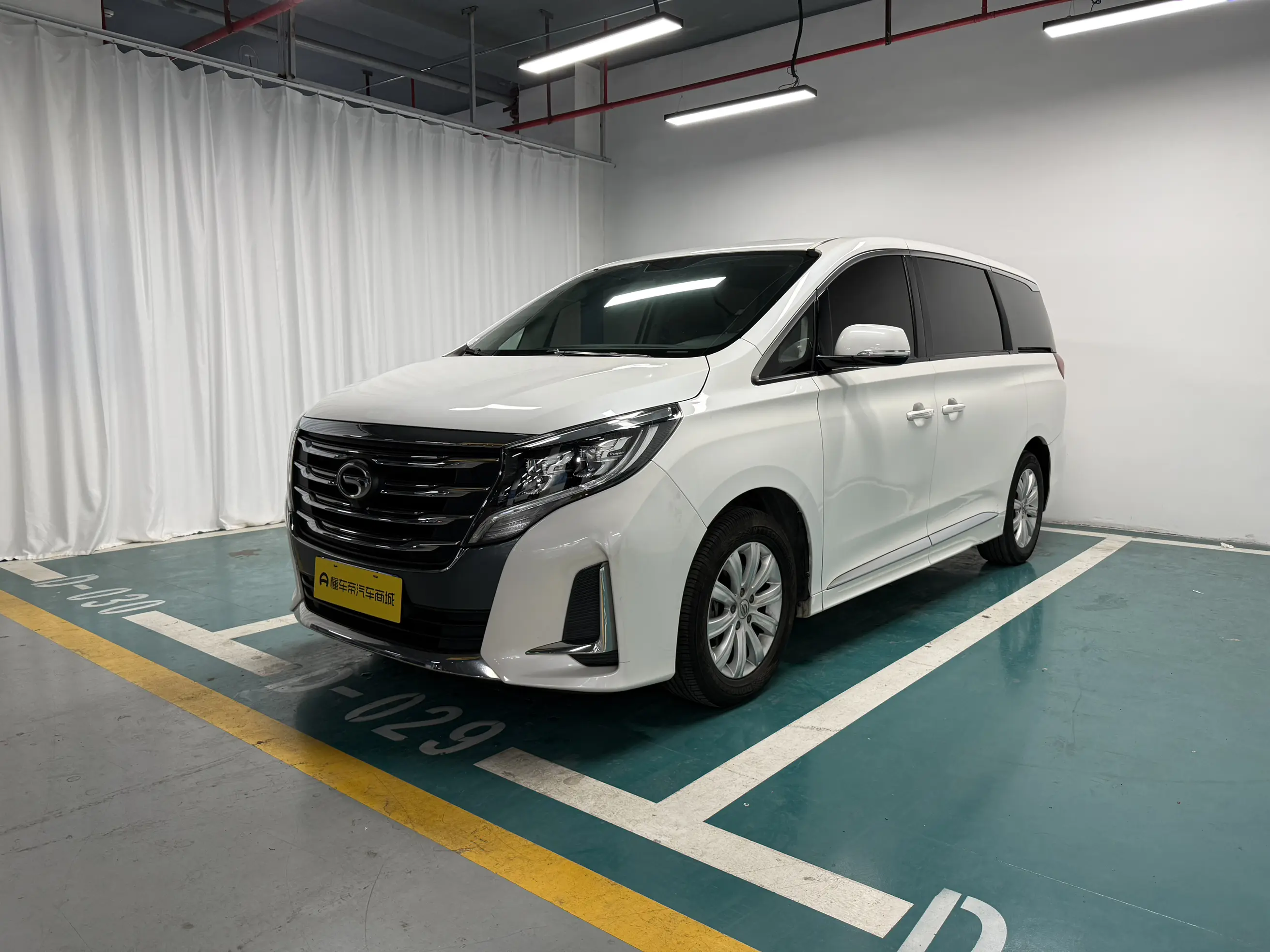 GAC Trumpchi M8  из Китая