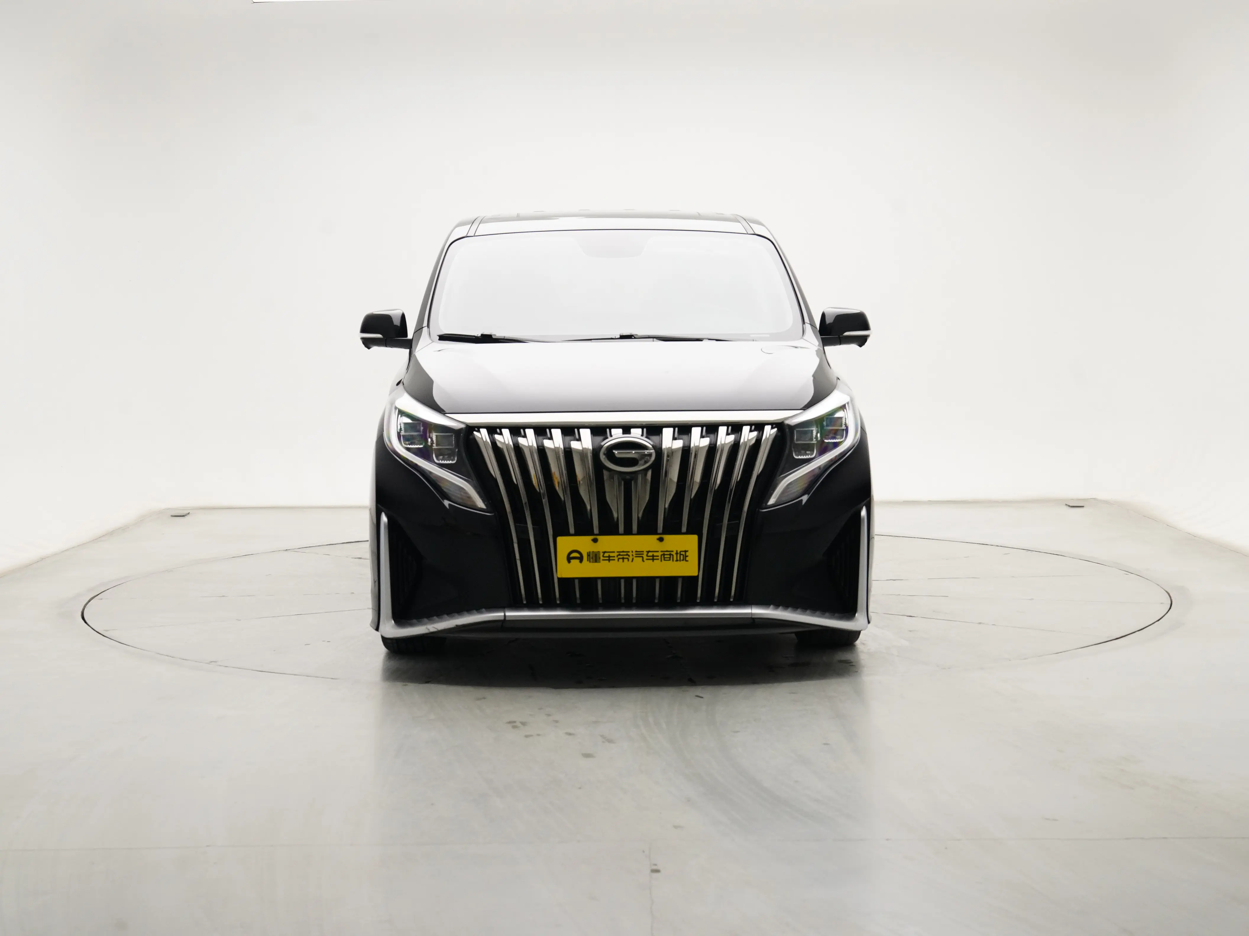 GAC Trumpchi M8  из Китая