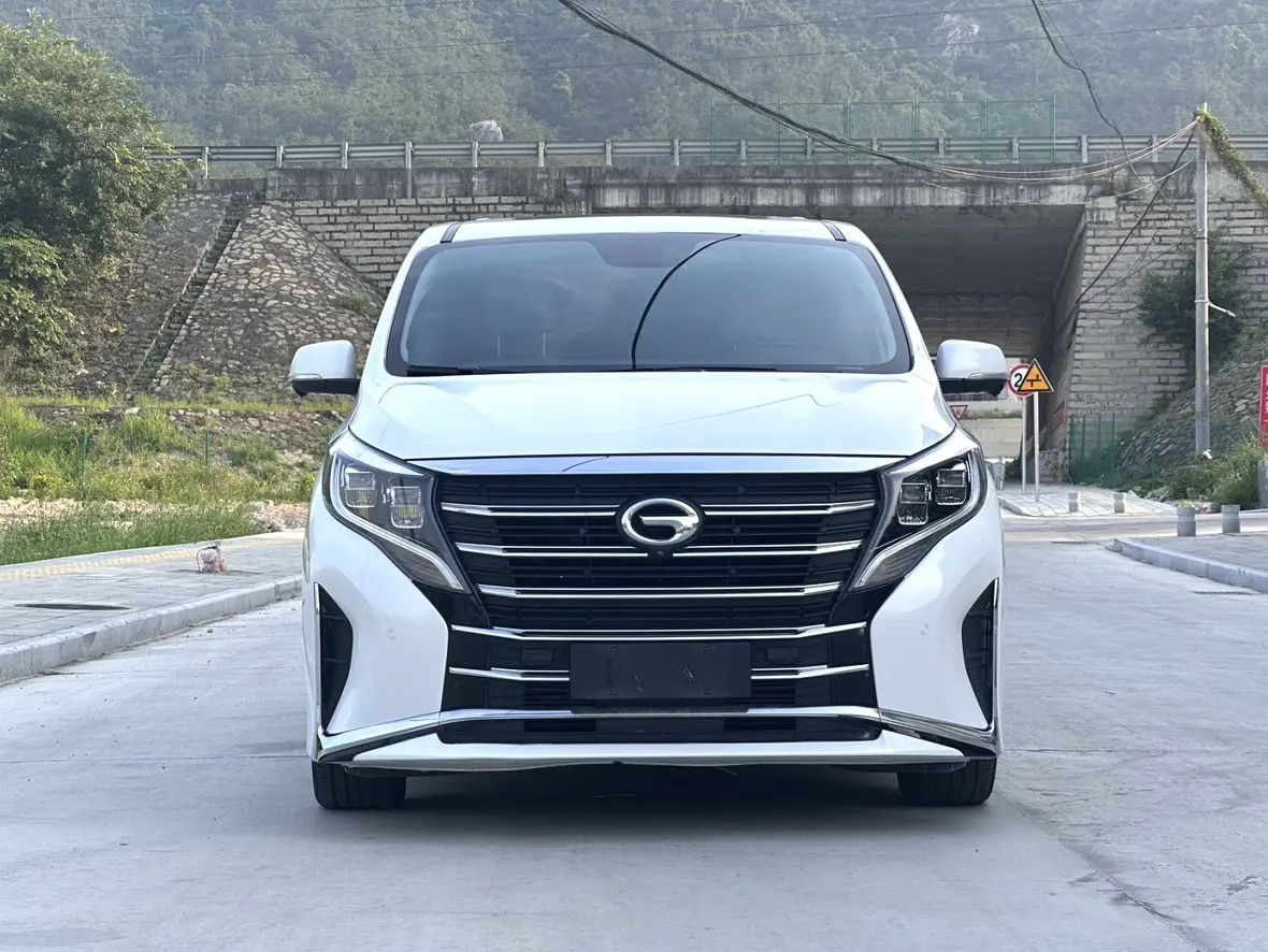 GAC Trumpchi M8  из Китая