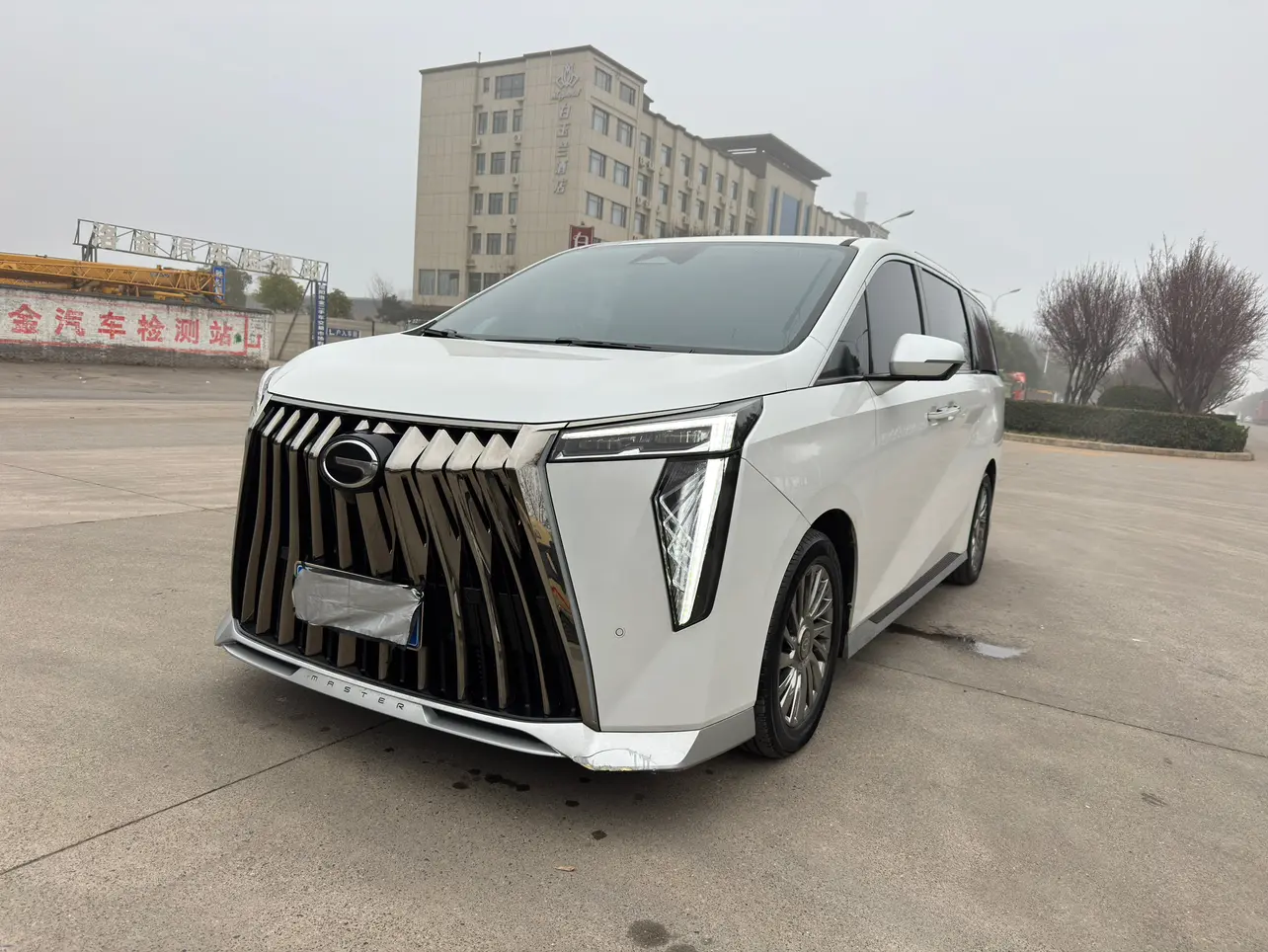 GAC Trumpchi M8  из Китая