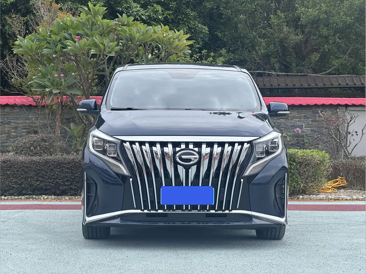 GAC Trumpchi M8  из Китая