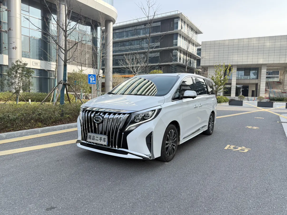 GAC Trumpchi M8  из Китая