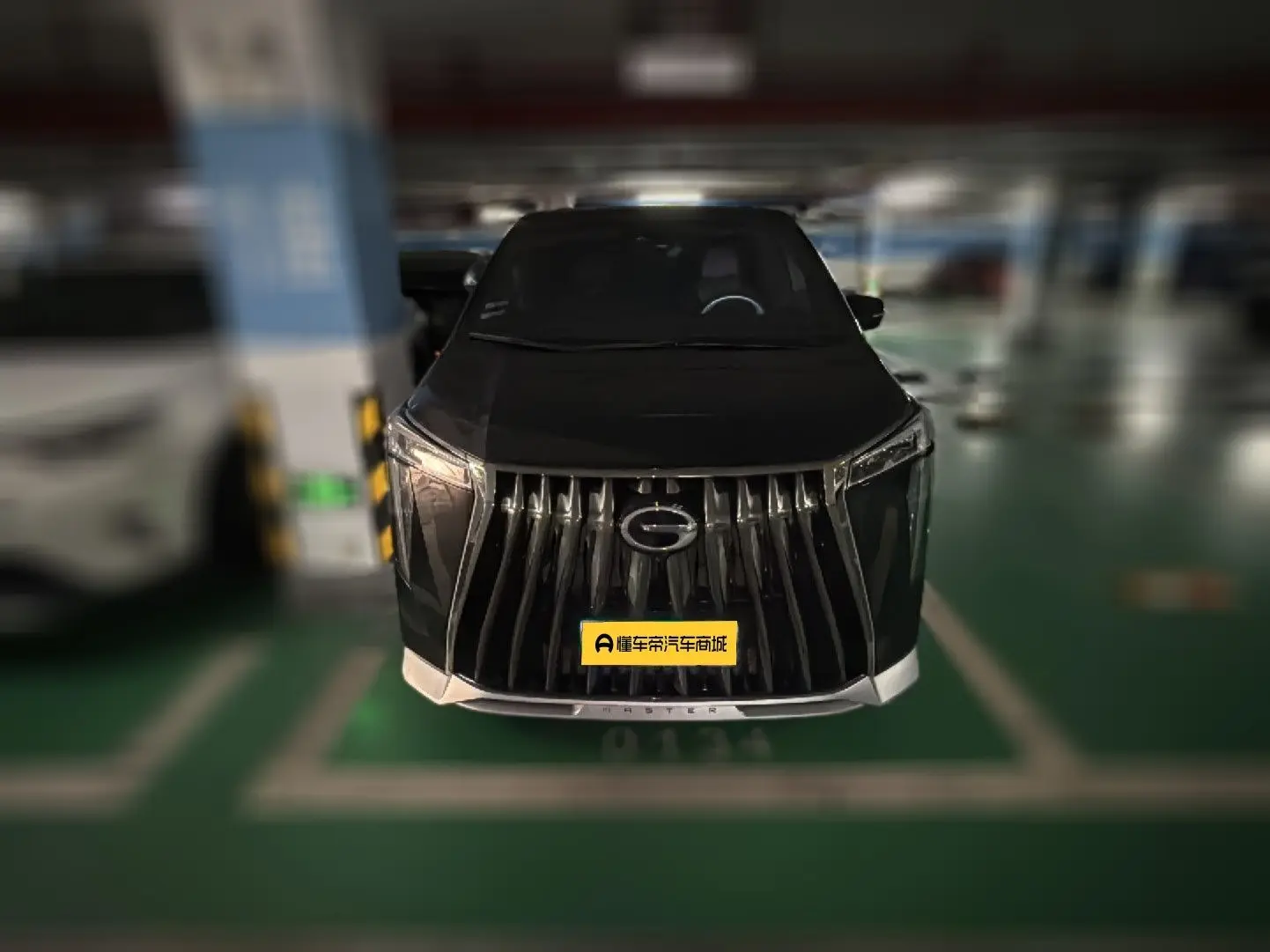 GAC Trumpchi M8  из Китая