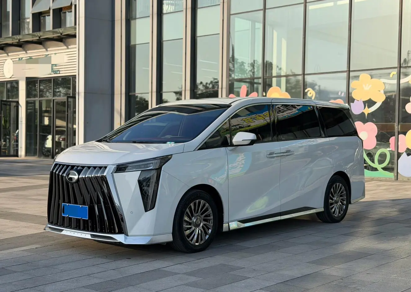 GAC Trumpchi M8  из Китая