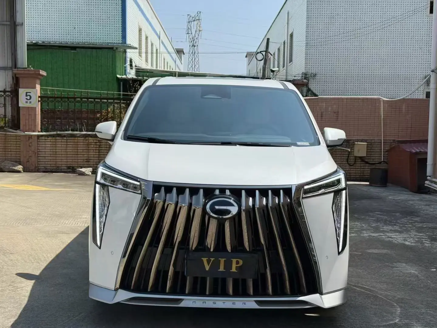 GAC Trumpchi M8  из Китая