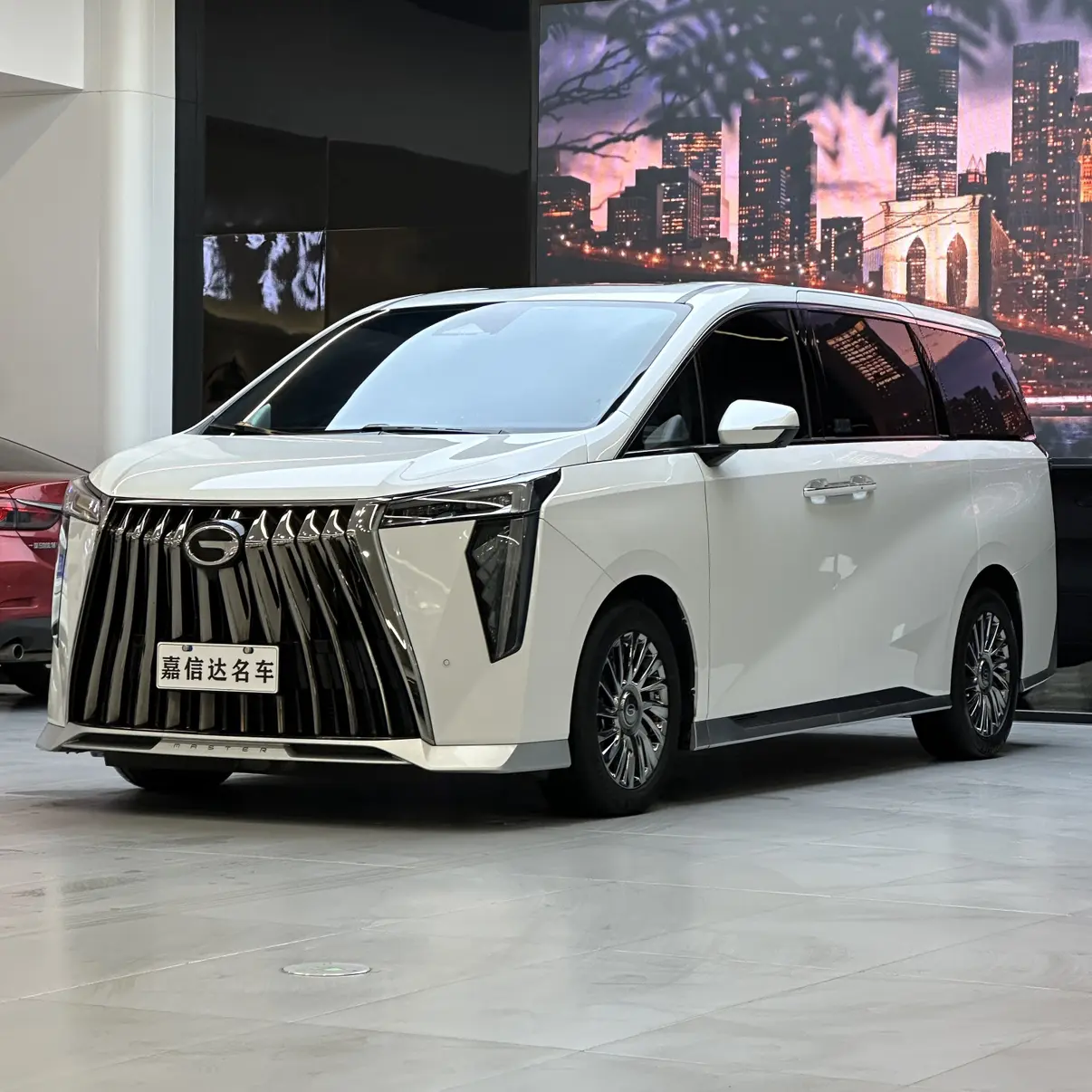 GAC Trumpchi M8  из Китая