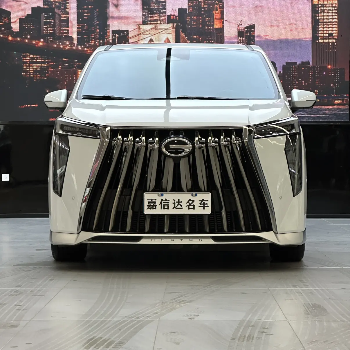 GAC Trumpchi M8  из Китая