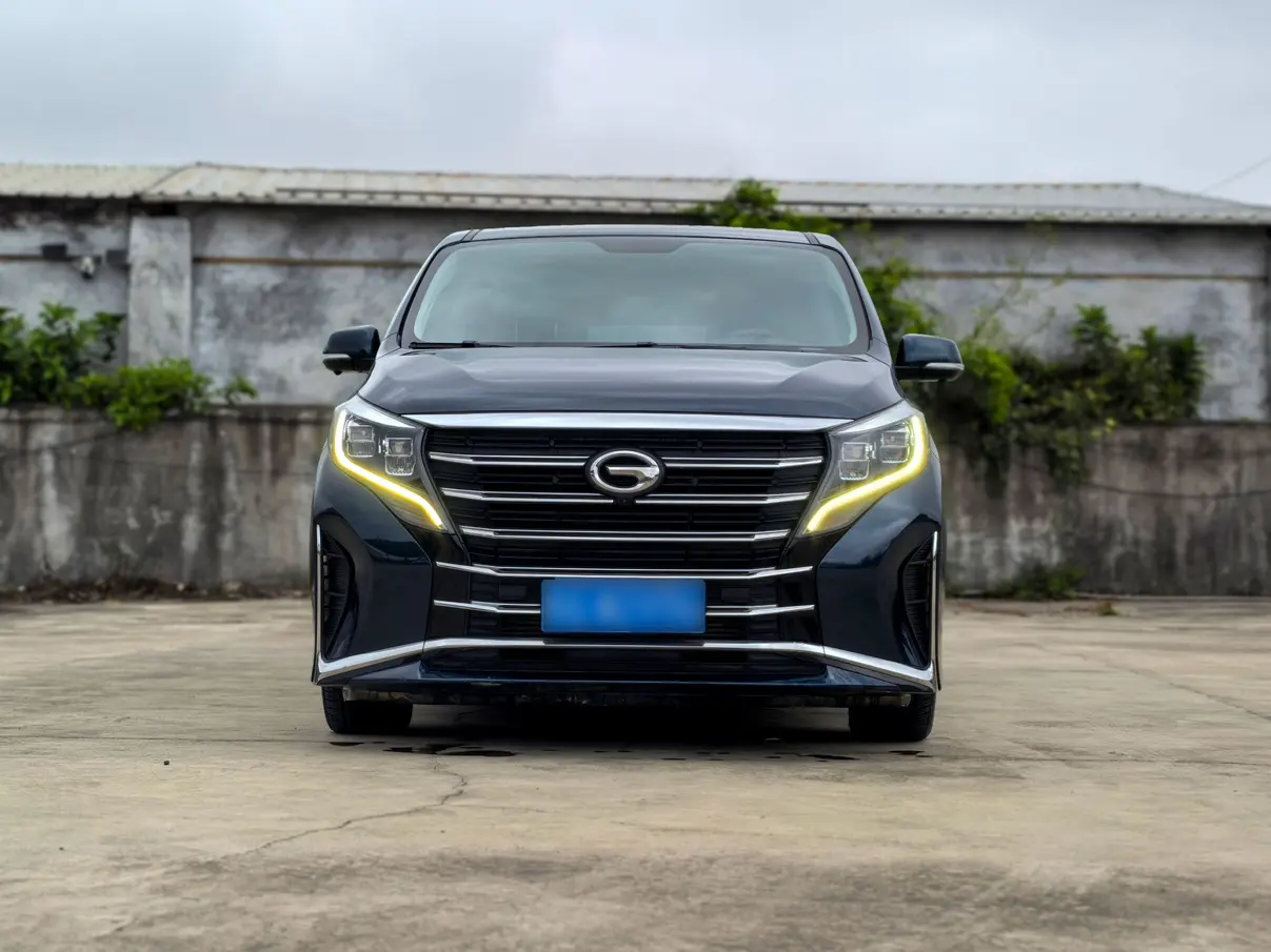 GAC Trumpchi M8  из Китая