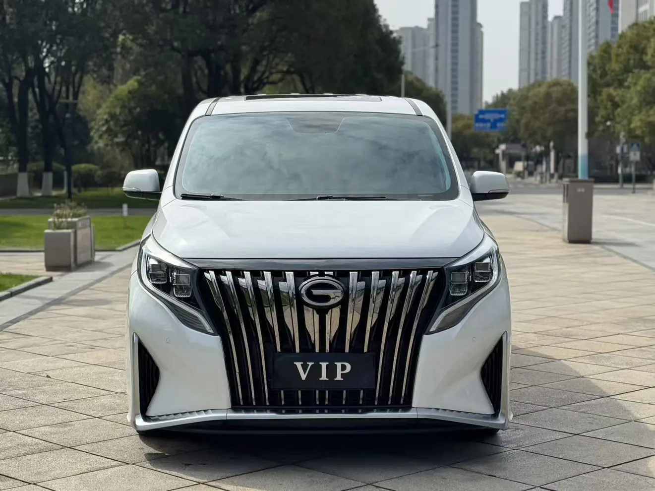 GAC Trumpchi M8  из Китая