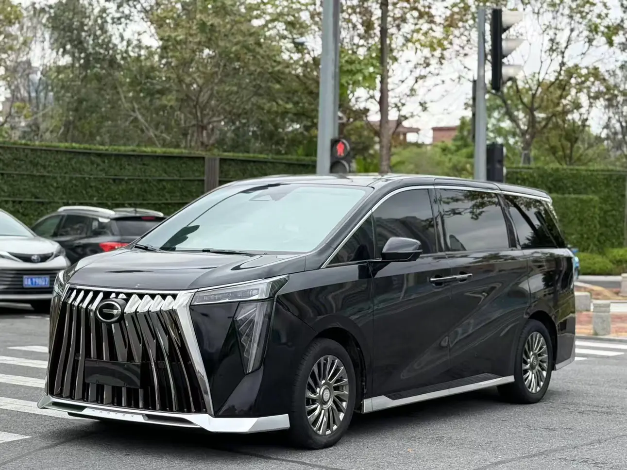 GAC Trumpchi M8  из Китая