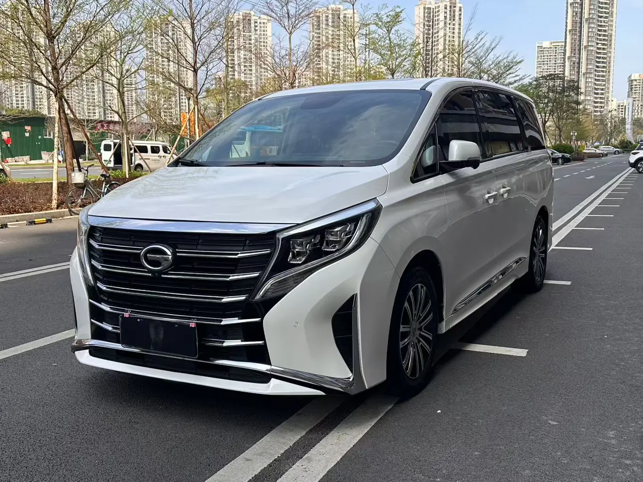 GAC Trumpchi M8  из Китая