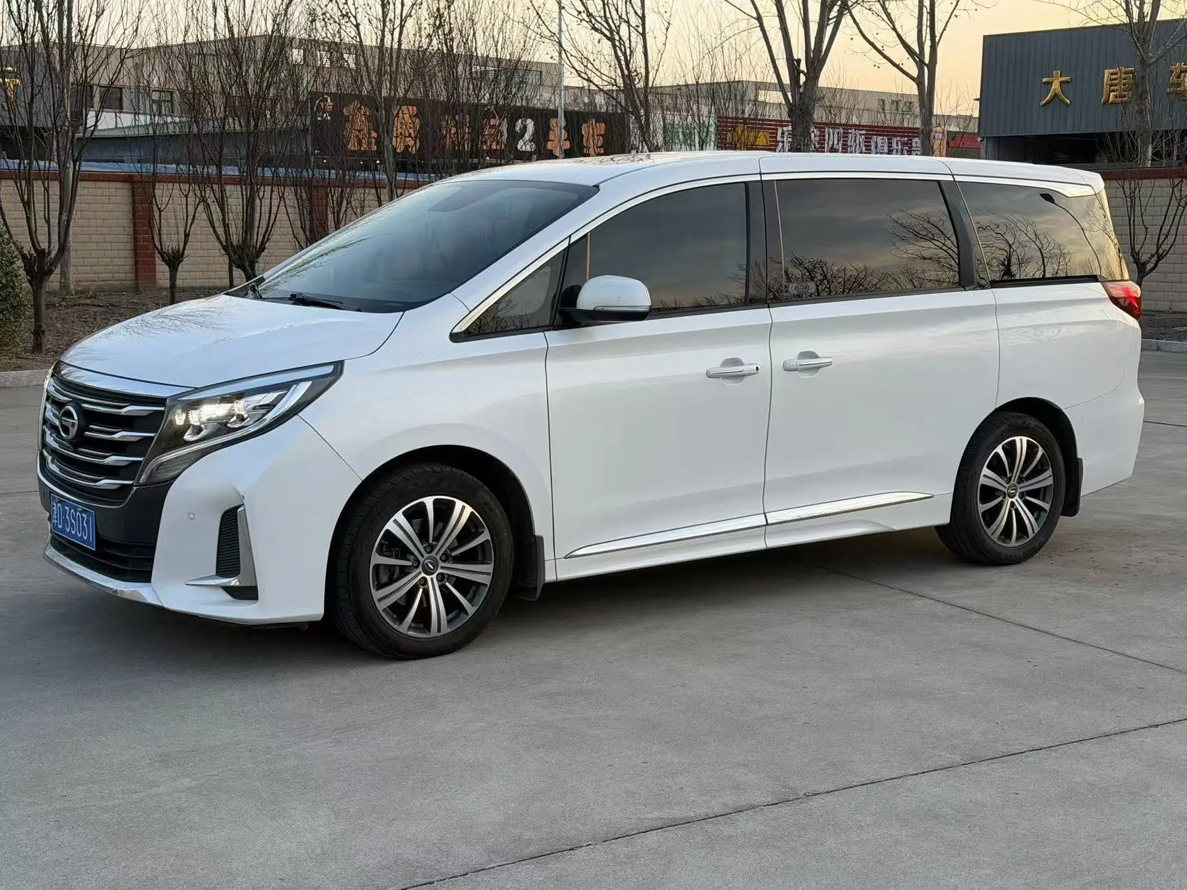 GAC Trumpchi M8  из Китая