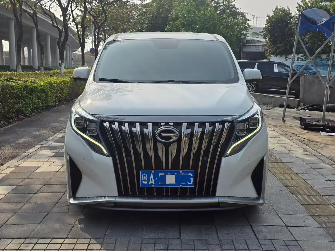 GAC Trumpchi M8  из Китая