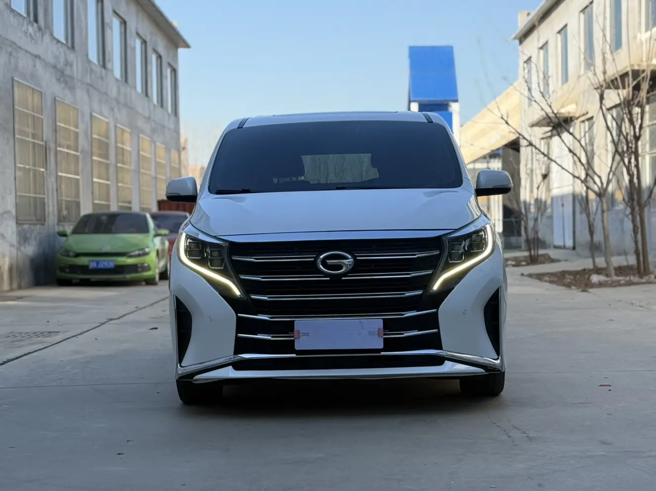 GAC Trumpchi M8  из Китая