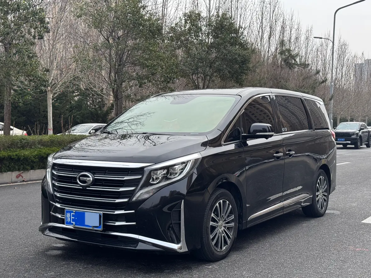 GAC Trumpchi M8  из Китая