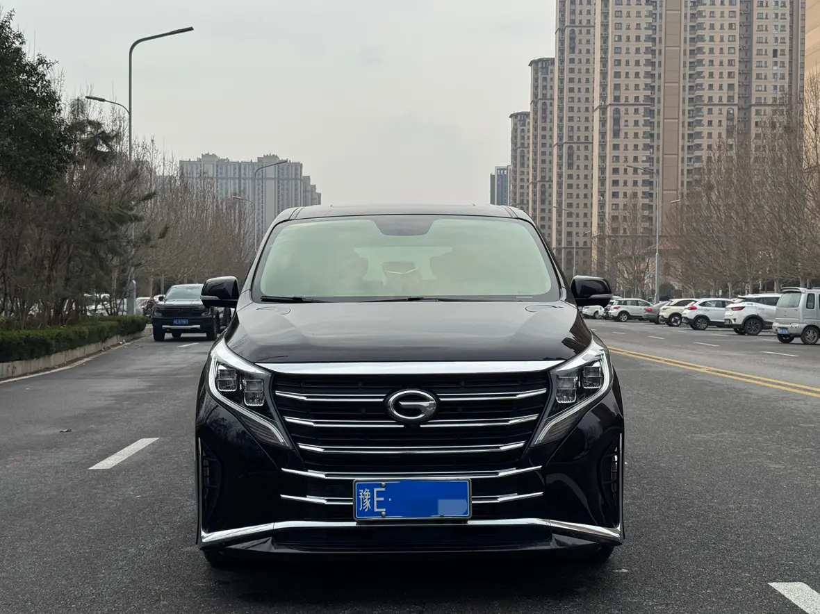 GAC Trumpchi M8  из Китая