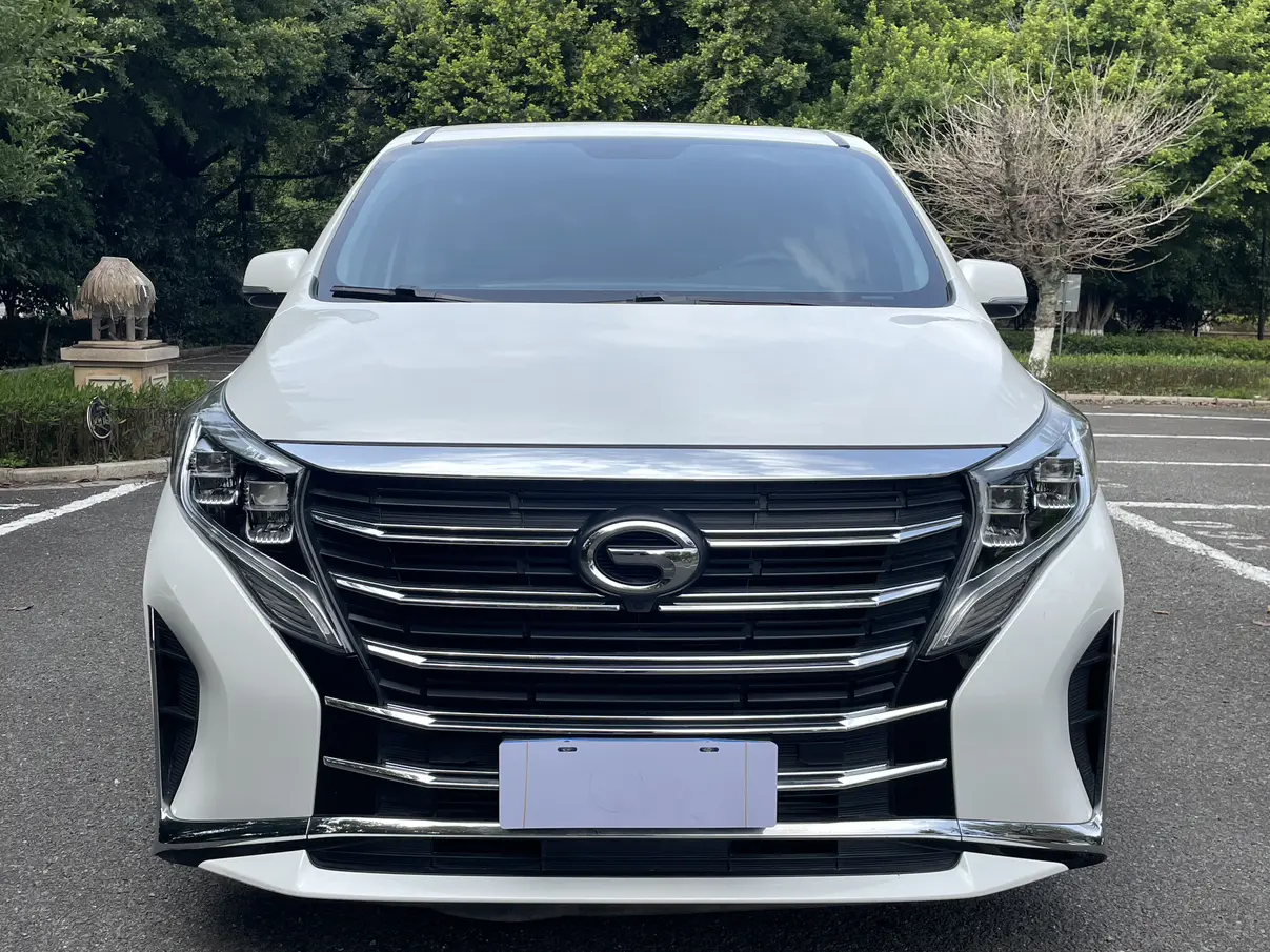 GAC Trumpchi M8  из Китая
