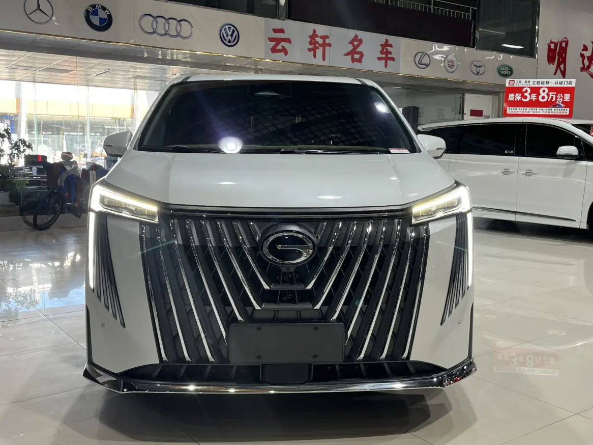 GAC Trumpchi M8  из Китая