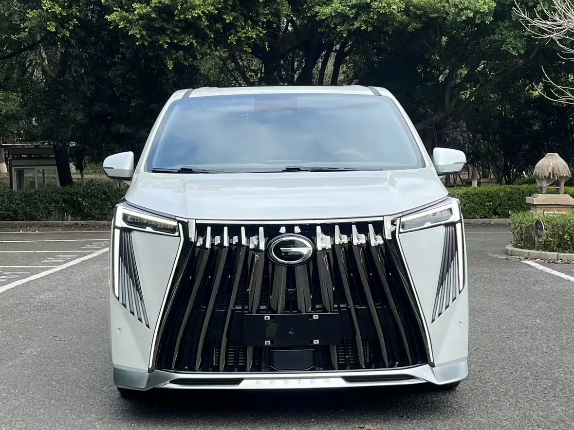 GAC Trumpchi M8  из Китая