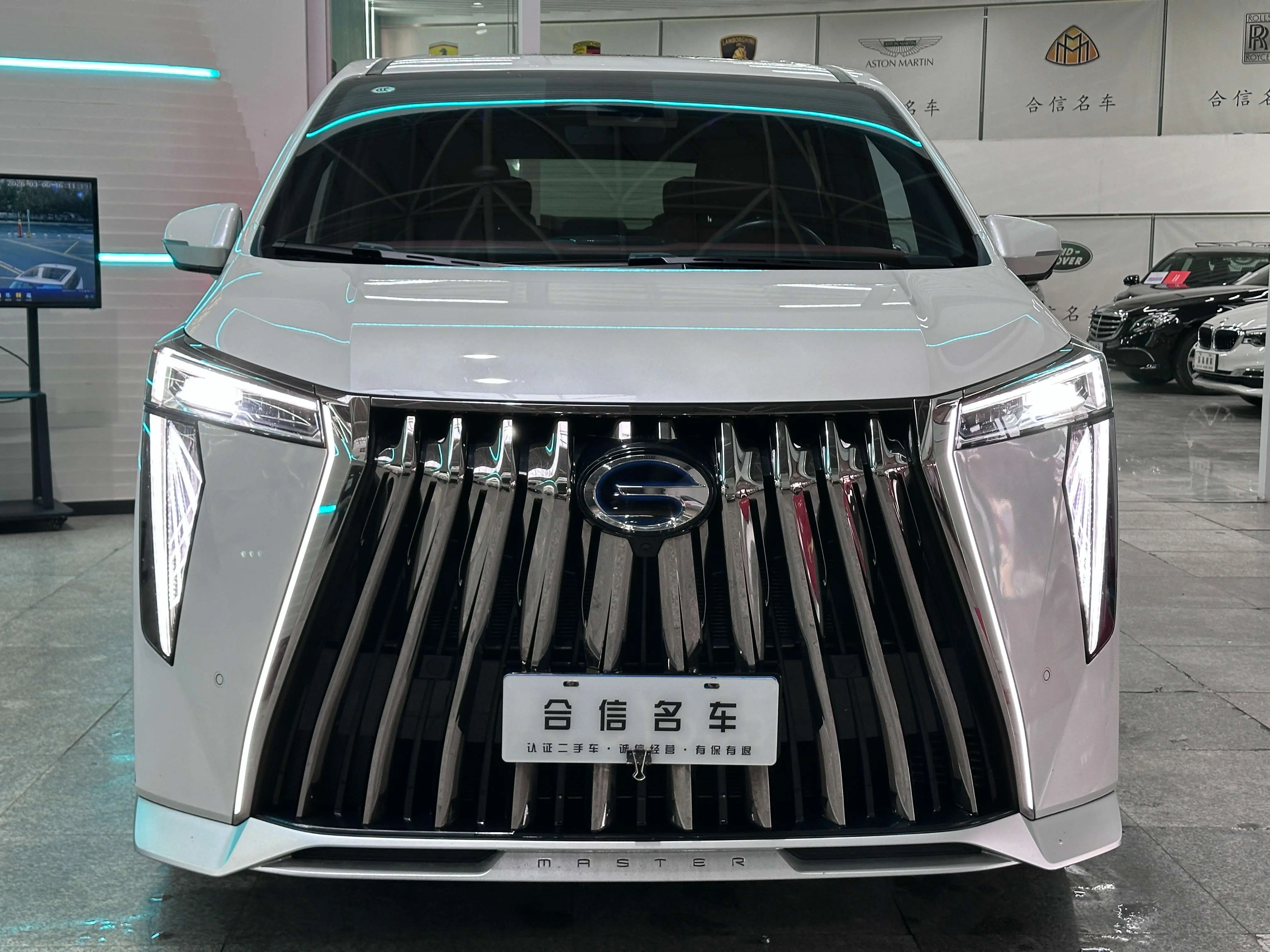 GAC Trumpchi M8  из Китая