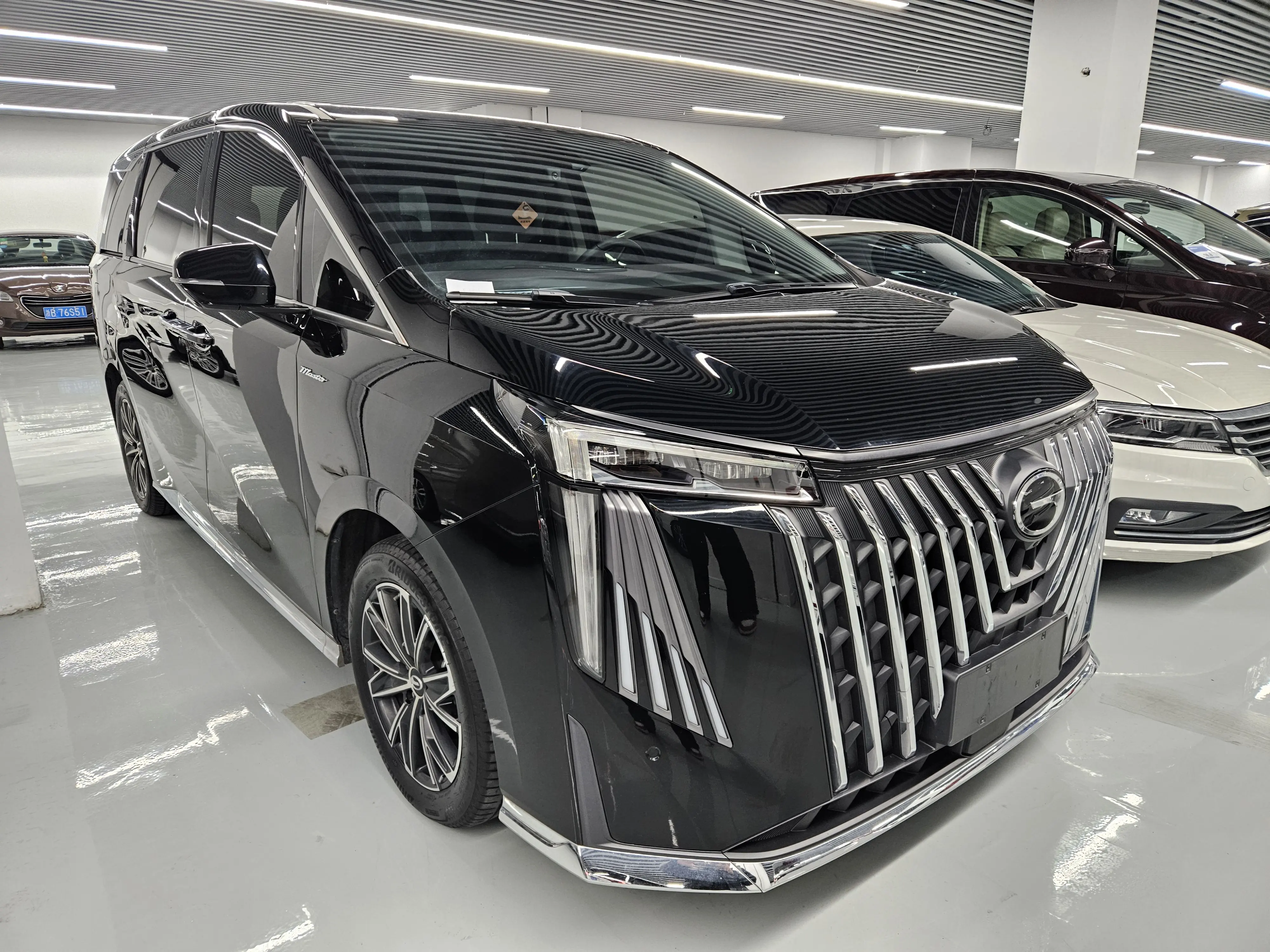 GAC Trumpchi M8  из Китая