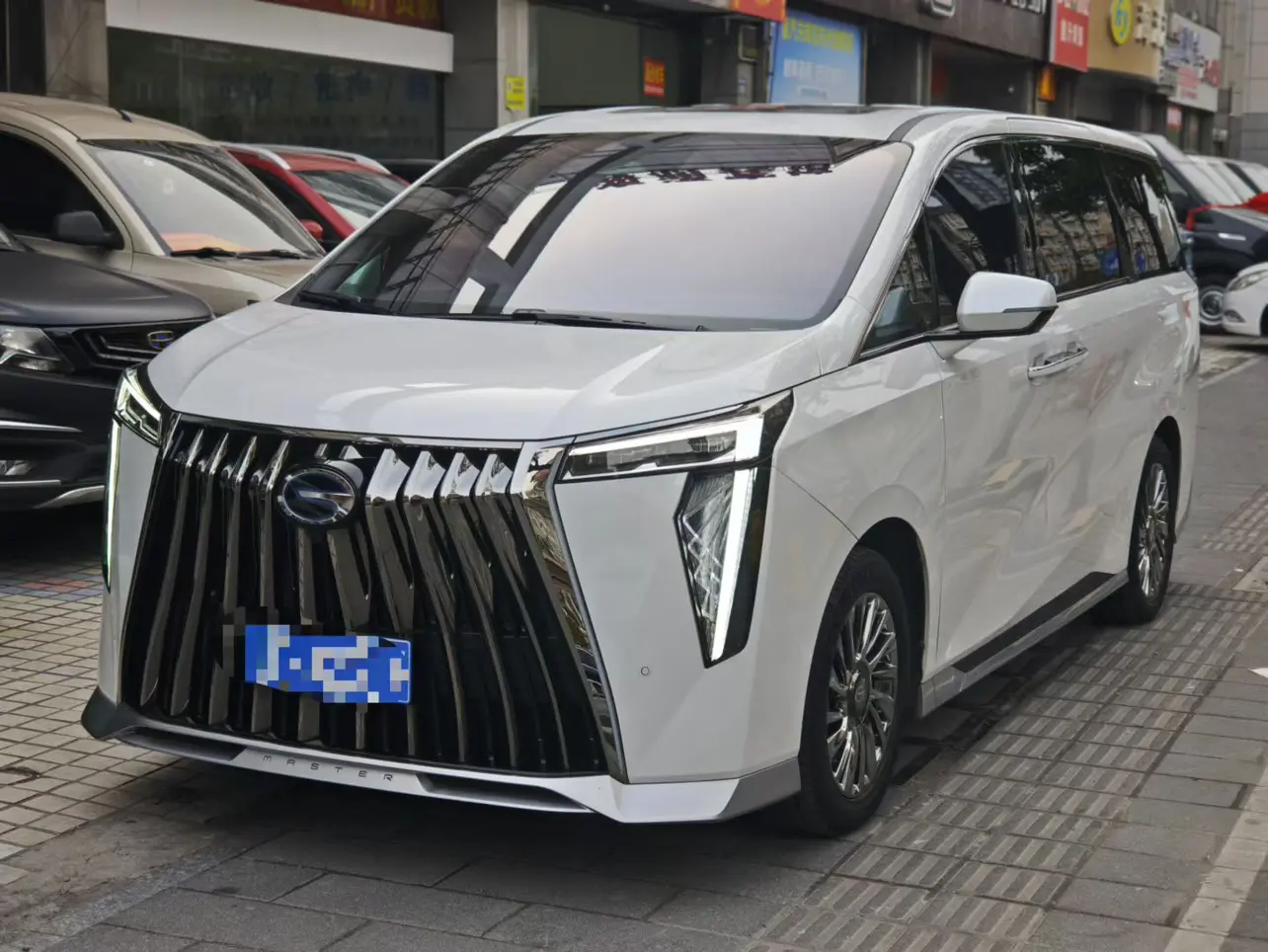 GAC Trumpchi M8  из Китая