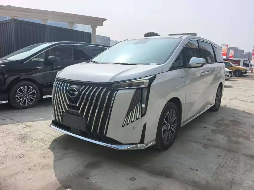 GAC Trumpchi M8  из Китая