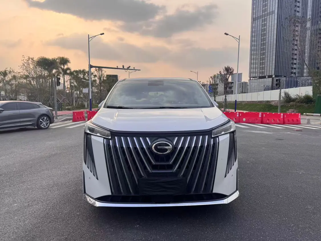 GAC Trumpchi M8  из Китая