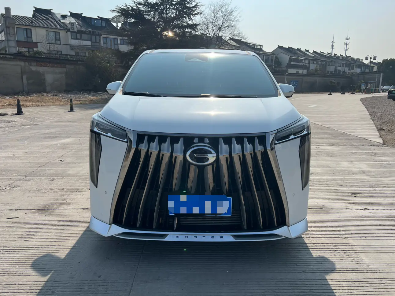 GAC Trumpchi M8  из Китая