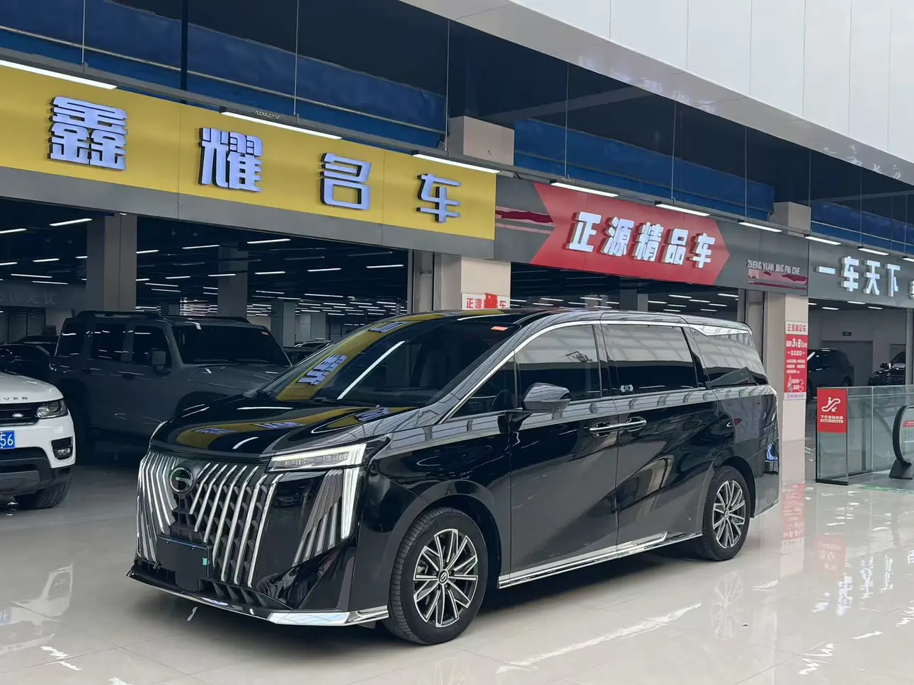 GAC Trumpchi M8  из Китая