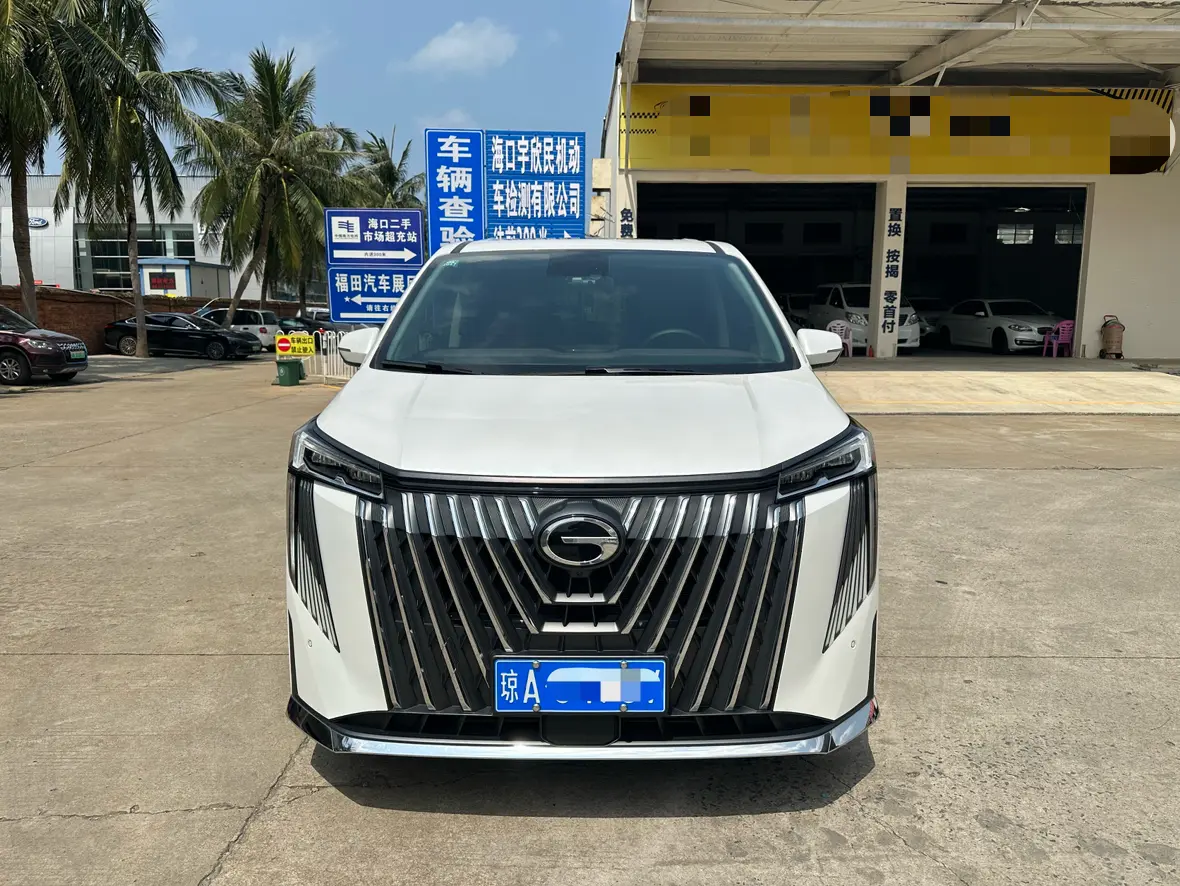 GAC Trumpchi M8  из Китая