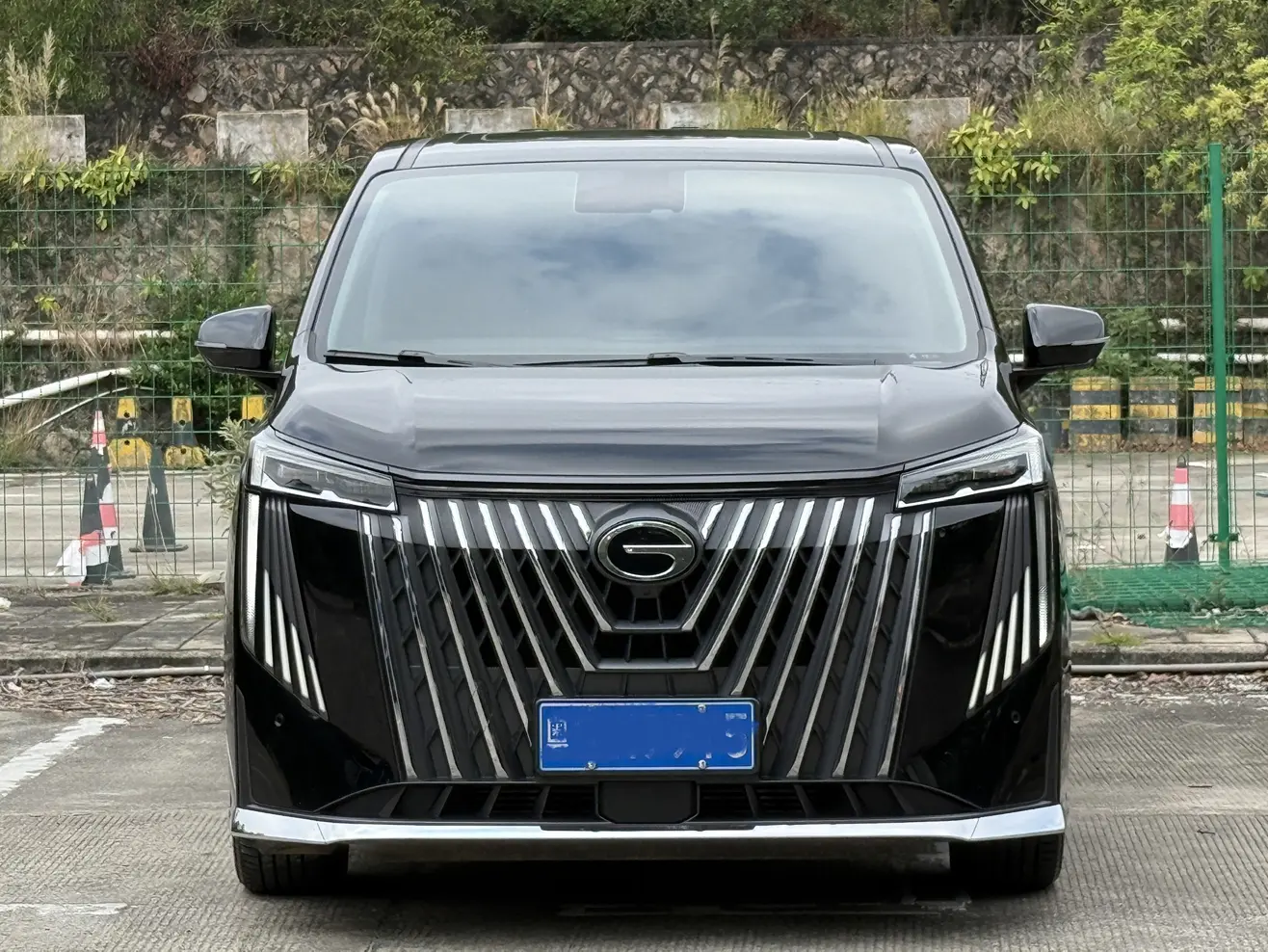 GAC Trumpchi M8  из Китая