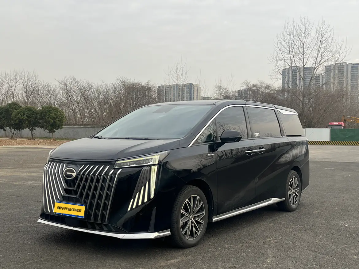 GAC Trumpchi M8  из Китая