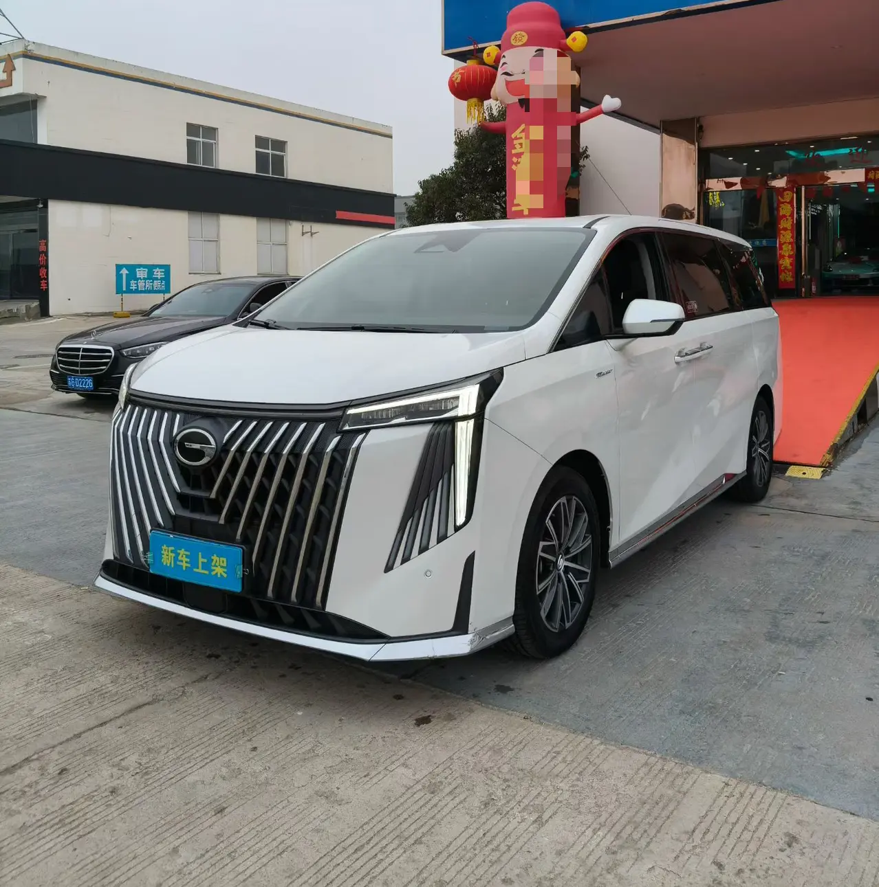 GAC Trumpchi M8  из Китая