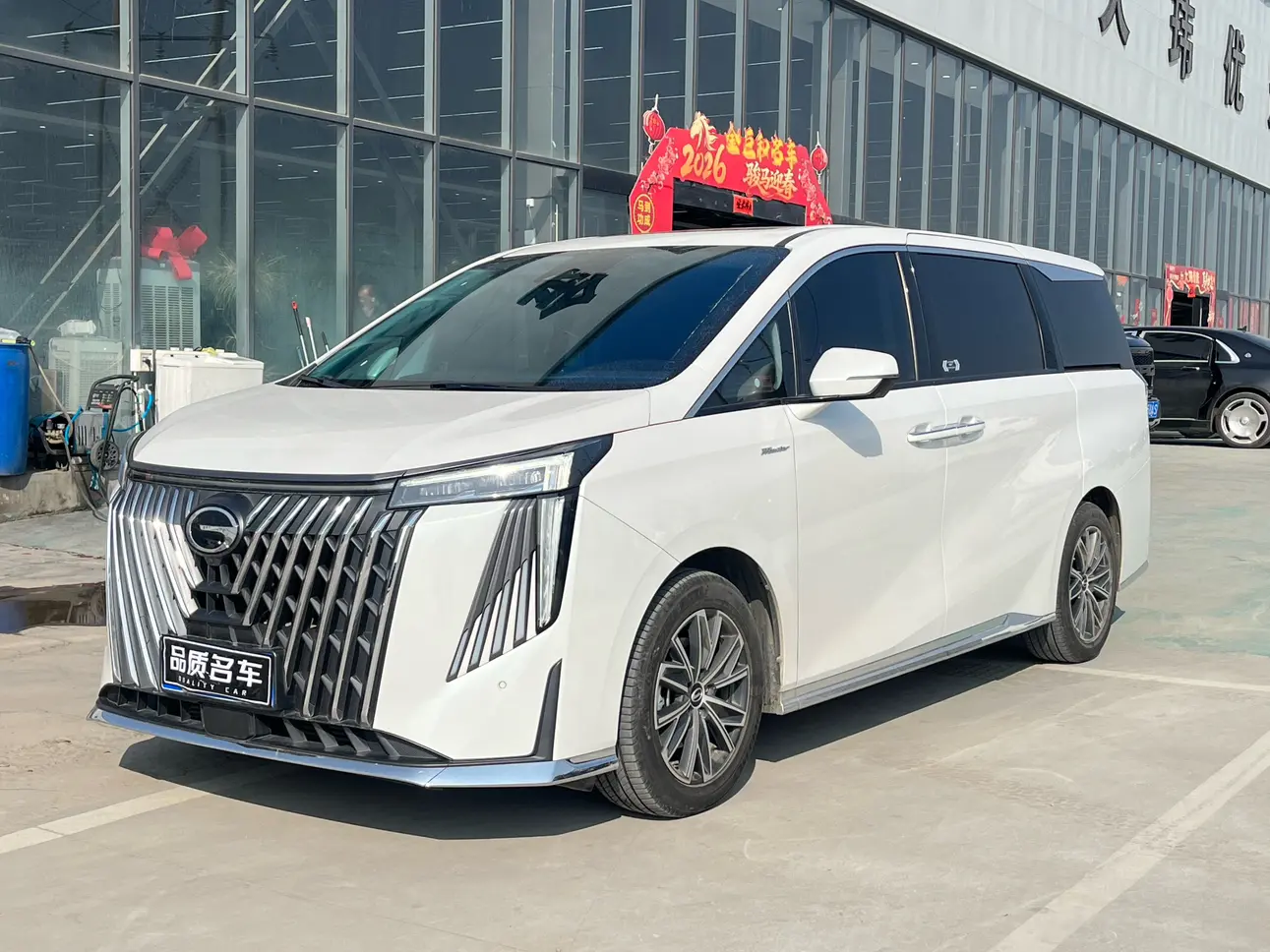 GAC Trumpchi M8  из Китая