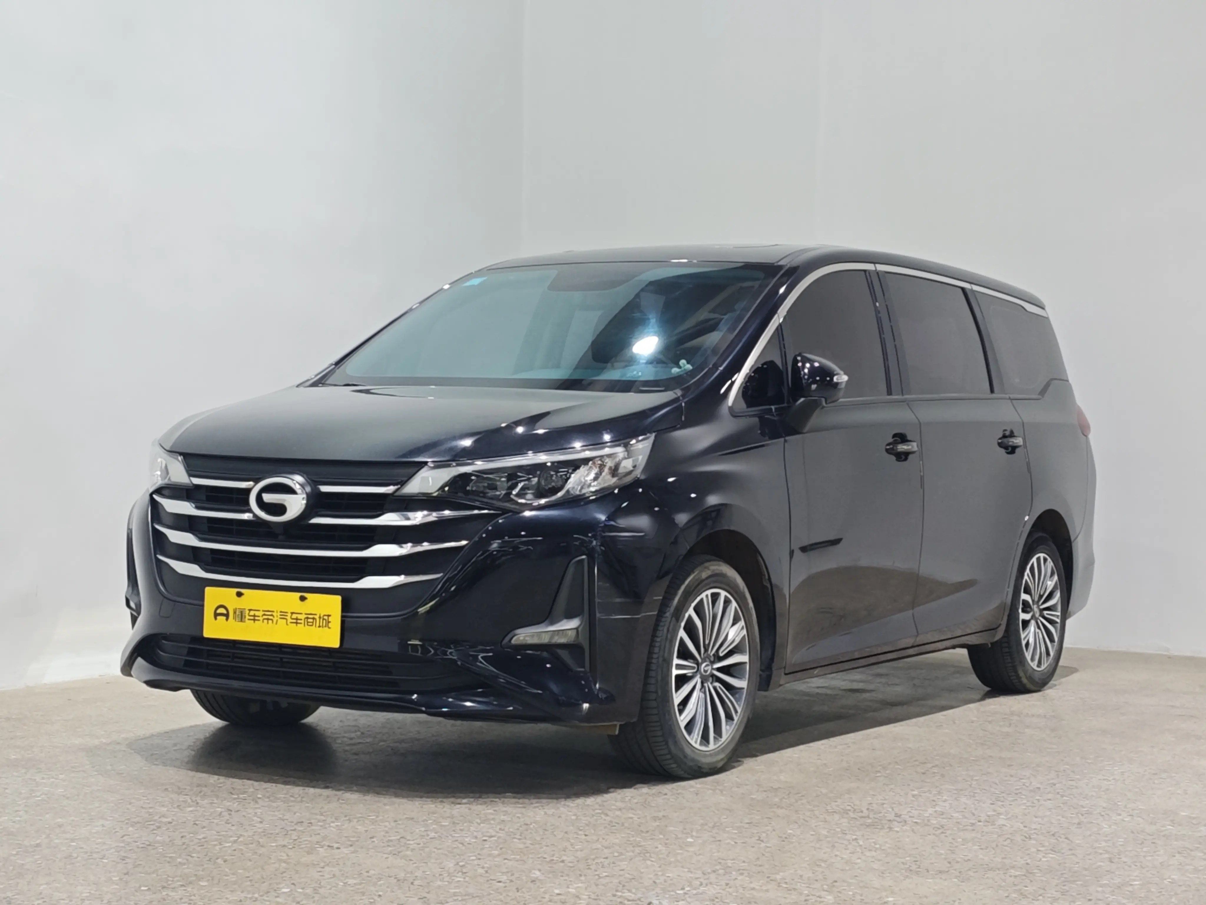 GAC Trumpchi M6  из Китая