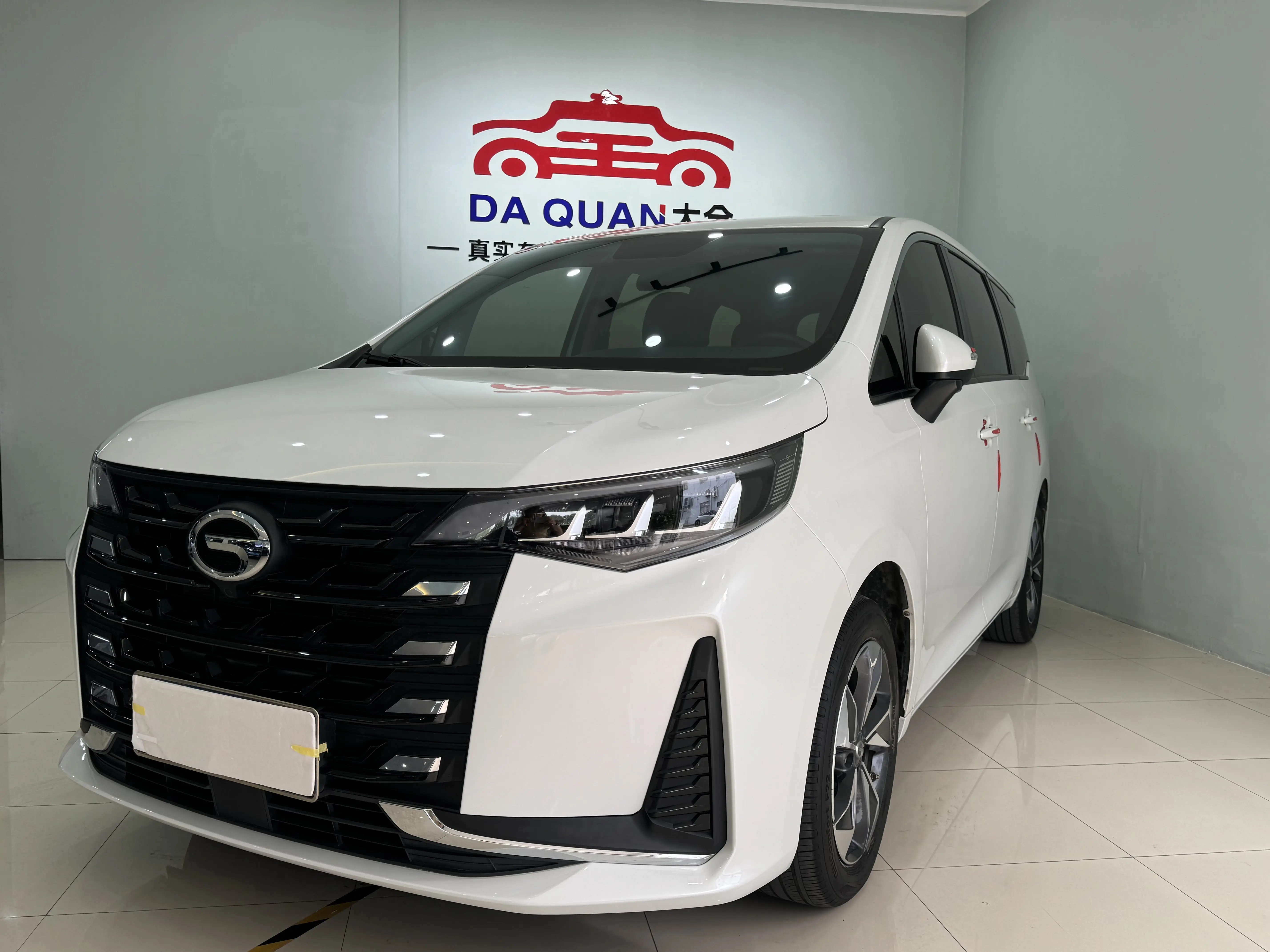 GAC Trumpchi M6  из Китая