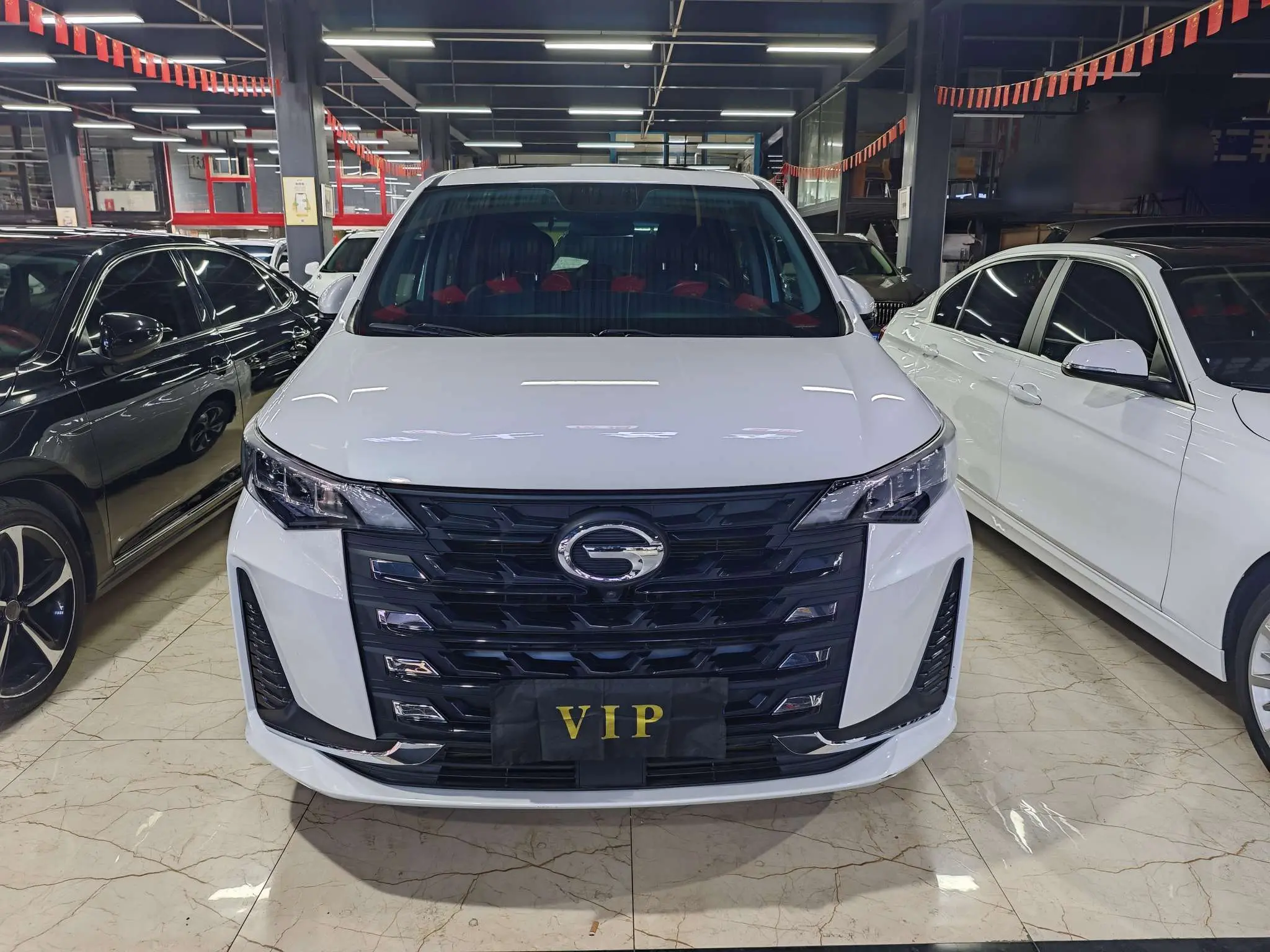 GAC Trumpchi M6  из Китая