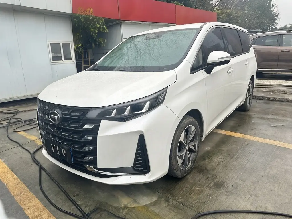 GAC Trumpchi M6  из Китая