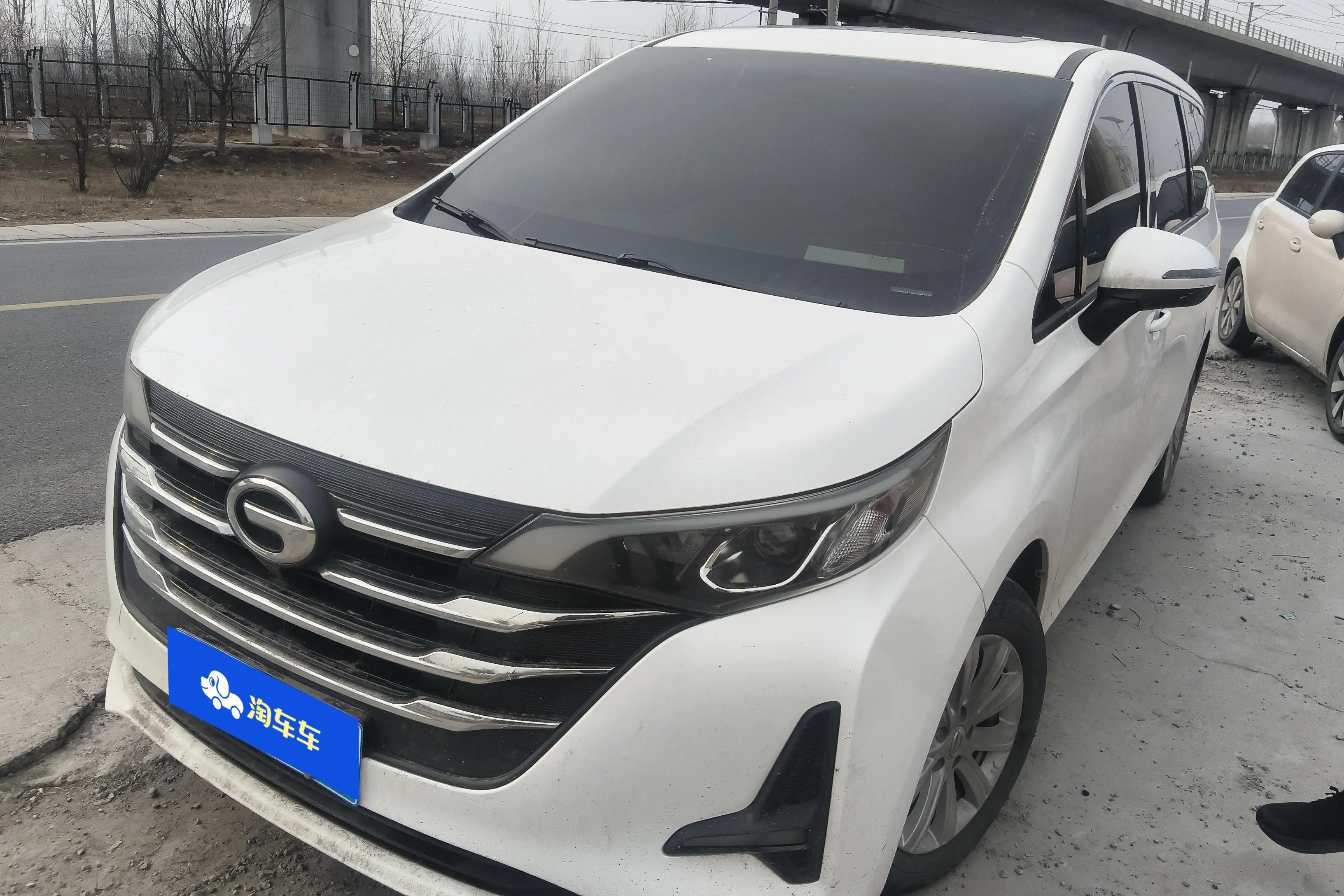 GAC Trumpchi M6  из Китая